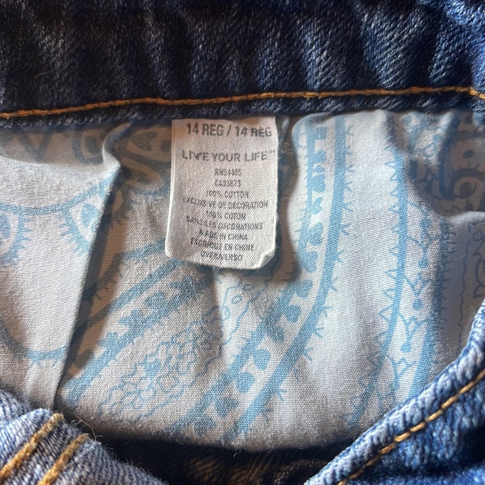 Size 14 American Eagle Capris - Picture 8 of 8